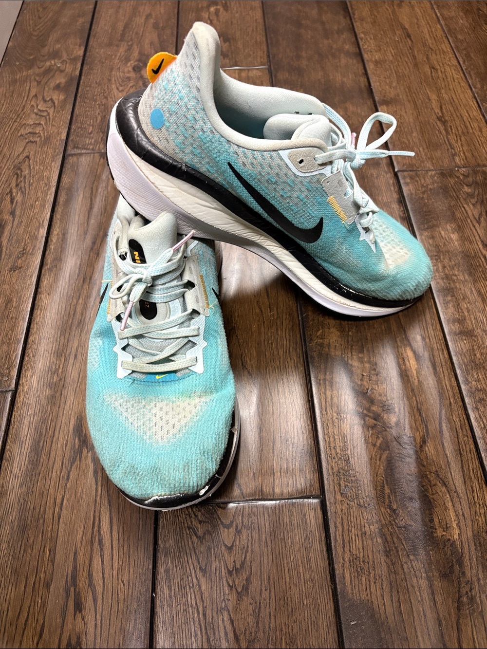Nike Men’s Athletic Shoes - Aqua/White
